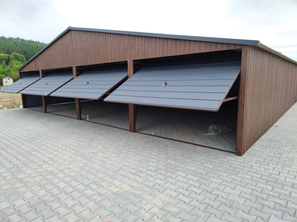 Garaż blaszany 12m x 8m